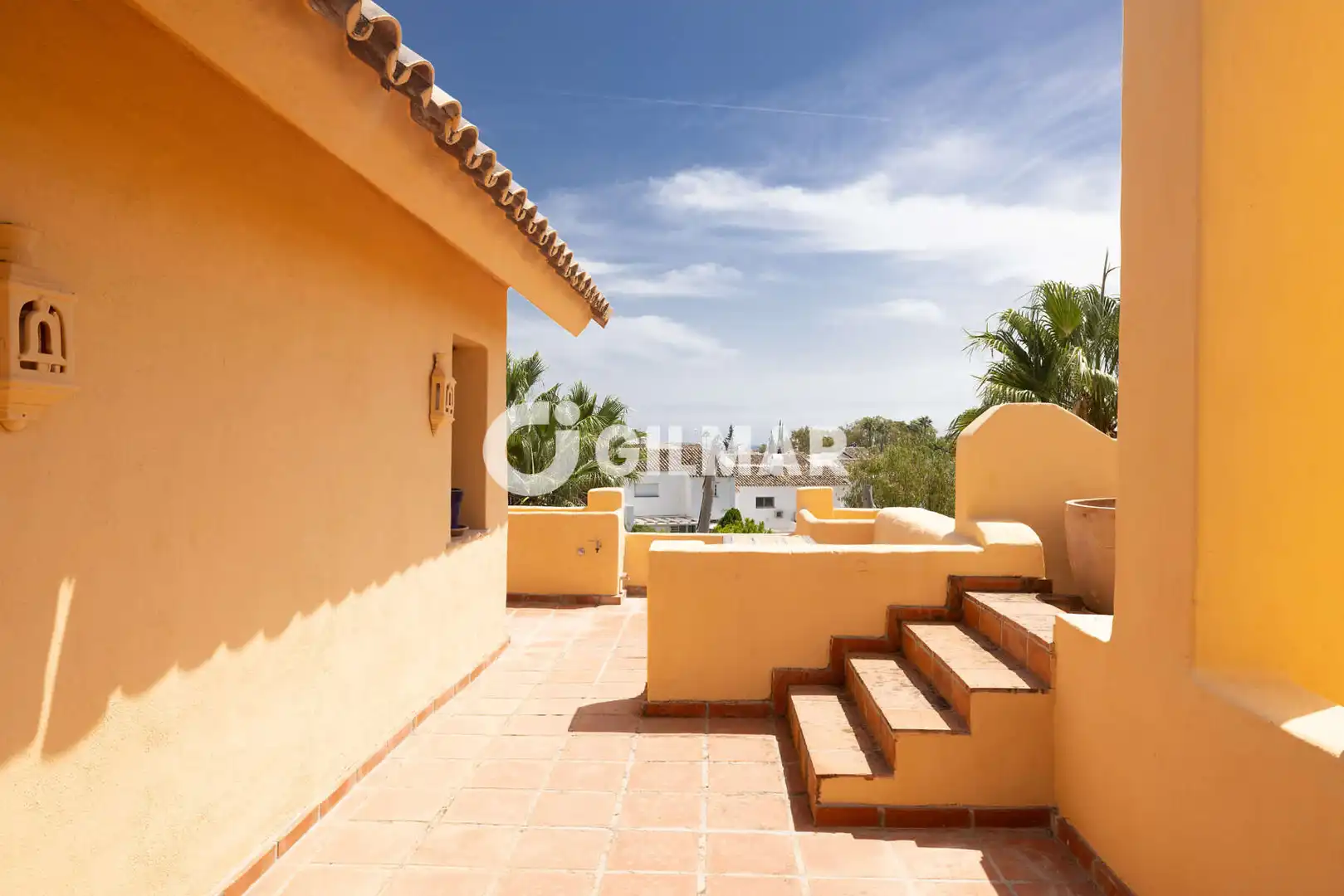 Terrassa de Dúplex en venda en Estepona amb Calefacció, Jardí privat i Traster