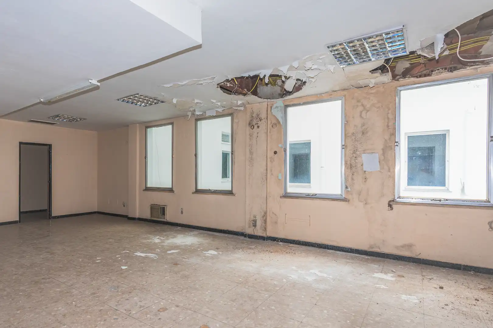 Oficina en venta en C/ Donoso Cortéss, Casco Antiguo