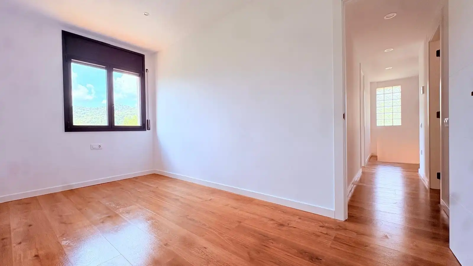 Habitación de Casa o chalet en venta en Castellar del Vallès con Calefacción, Parquet y Terraza