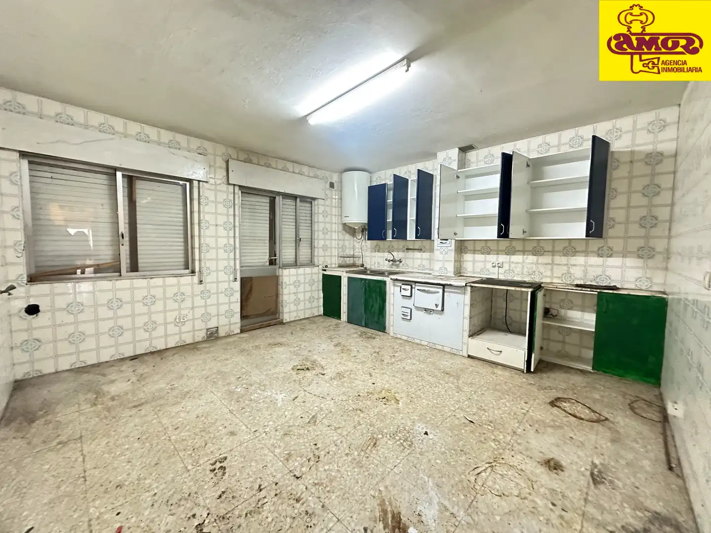 Cocina de Piso en venta en Santiago de Compostela  con Trastero