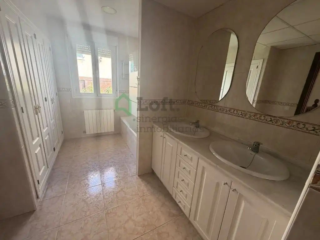 Detached house with pool for sale in Las Vaguadas, imagen 16
