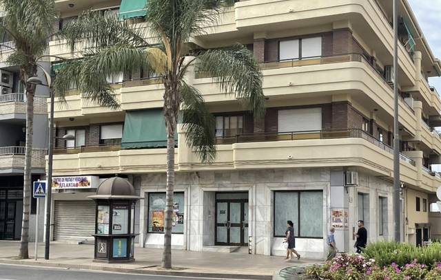 Local comercial en Alquiler en Motril  ciudad