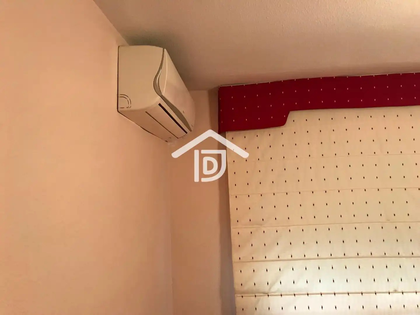 Habitación de Piso de alquiler en Paterna con Aire acondicionado, Calefacción y Parquet