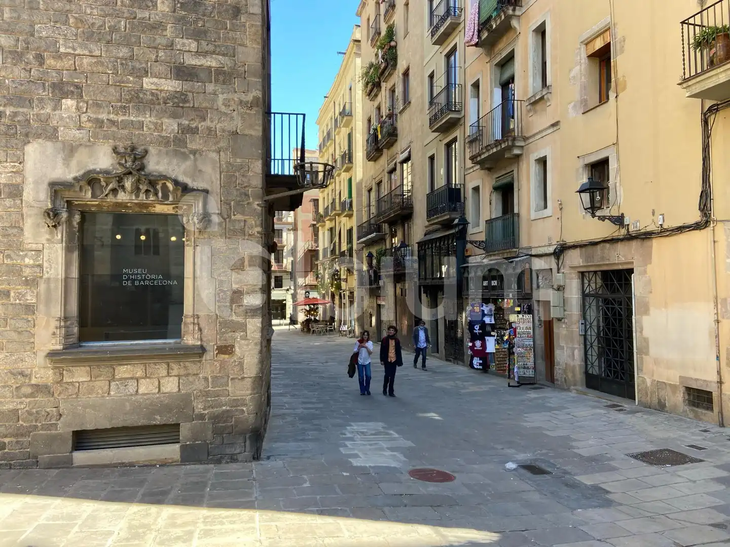 Vista exterior de Edifici en venda en Barcelona