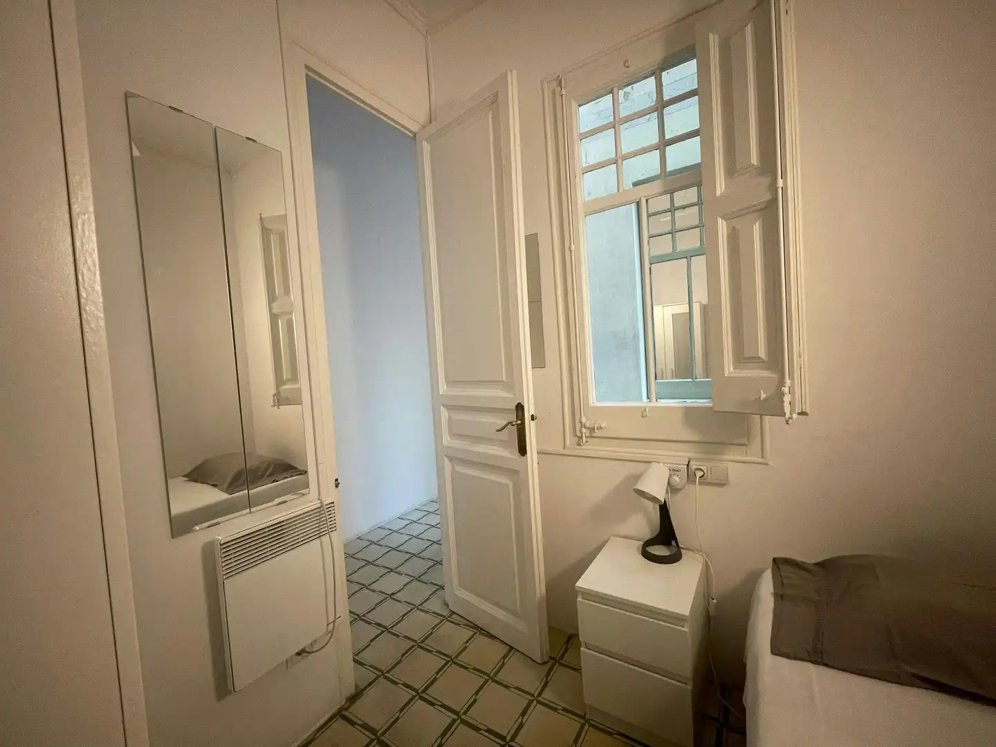 Badezimmer von Wohnung zur untervermieten in Barcelona mit Heizung, Möbliert und Waschmaschine