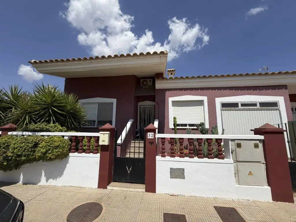 Houses for rent in Calle Refino-Estrecho San Gines, Llano del Beal