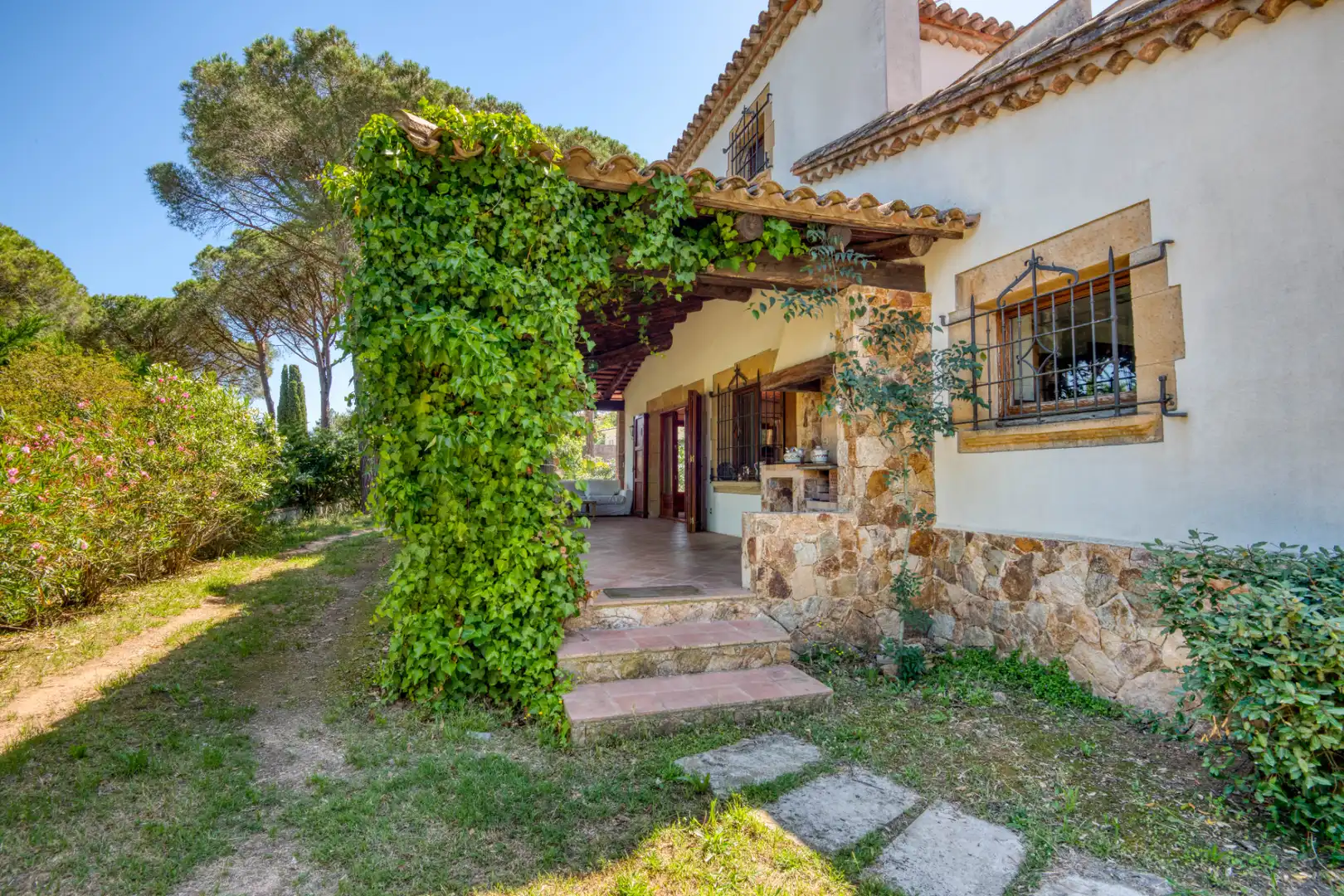 Garden of Houses for sale in Santa Cristina d'Aro  with Furnished, Oven and Washing machine