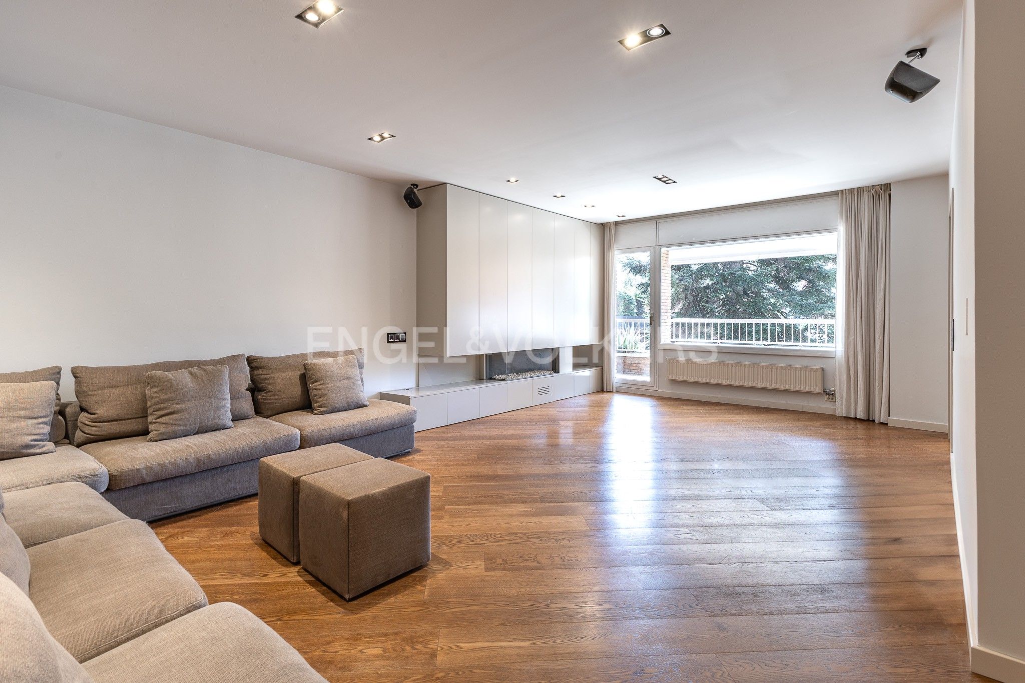 Sala d'estar de Apartament en venda en Sant Cugat del Vallès amb Aire condicionat, Calefacció i Parquet
