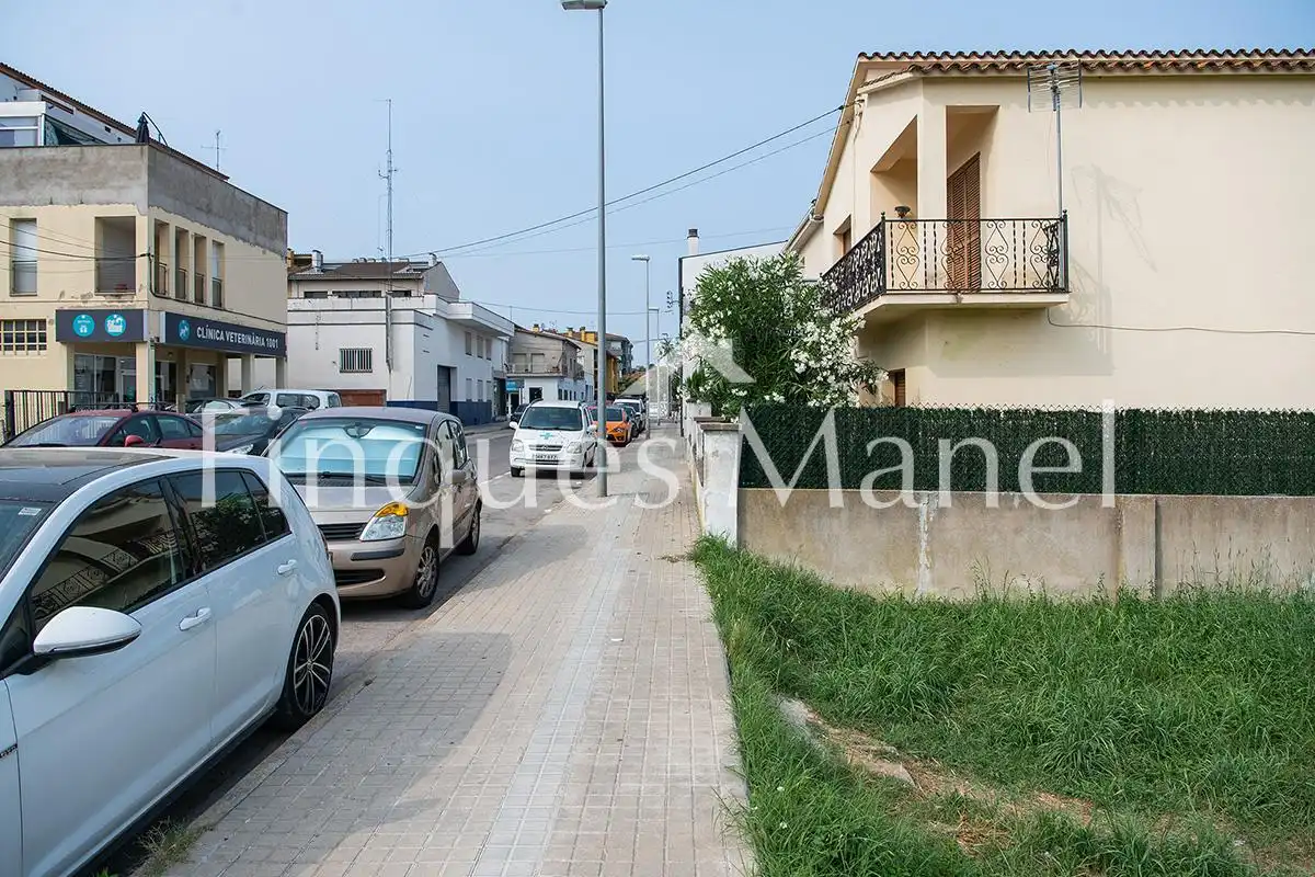 Vista exterior de Residencial en venda en Banyoles