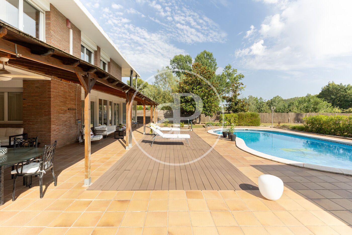 Vista exterior de Casa o chalet en venta en Sant Quirze del Vallès con Aire acondicionado, Calefacción y Jardín privado