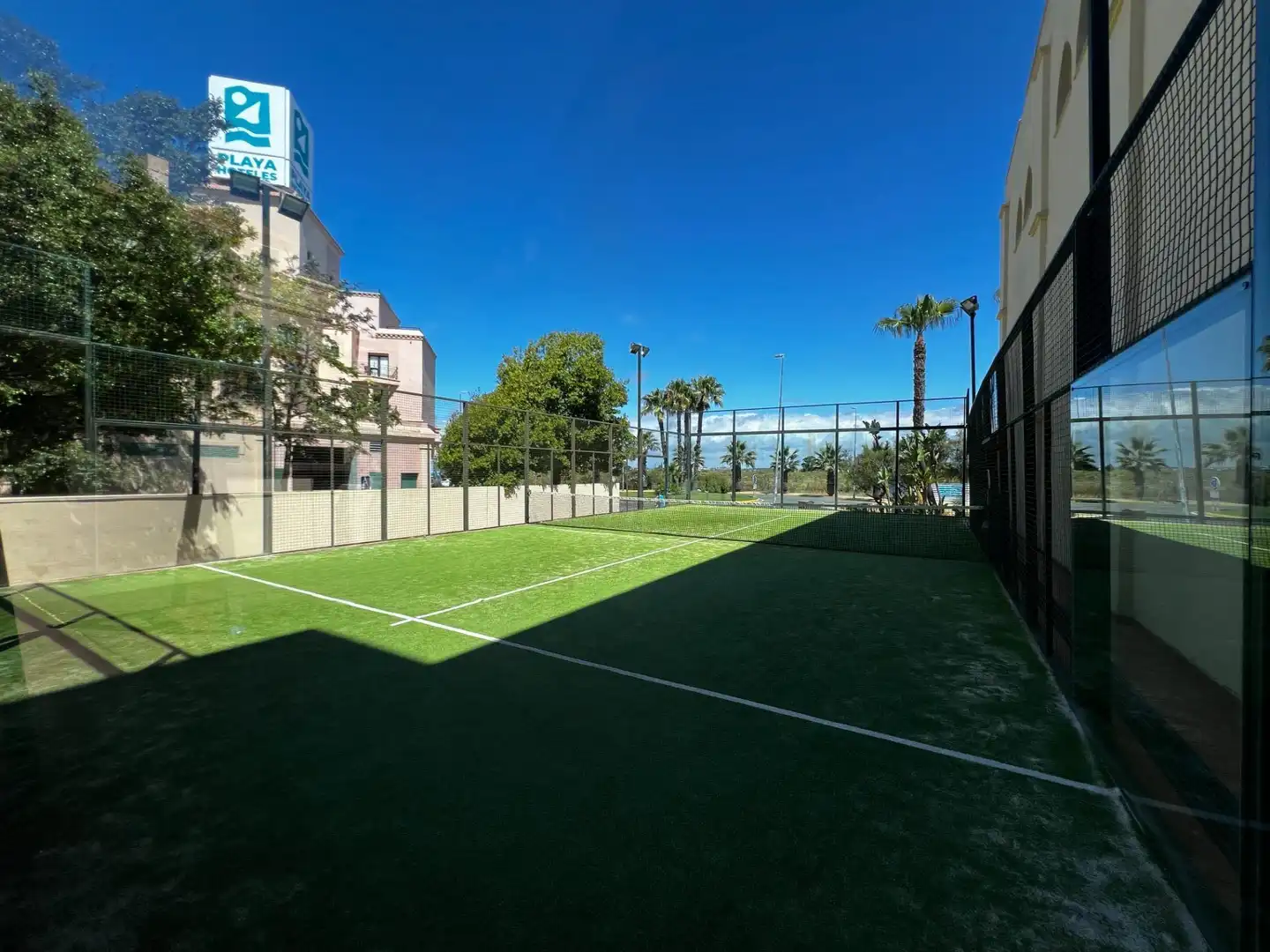 Parking de Casa adosada en venta en Ayamonte con Aire acondicionado, Calefacción y Terraza