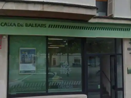 Local comercial de lloguer a Plaza des Pou 11