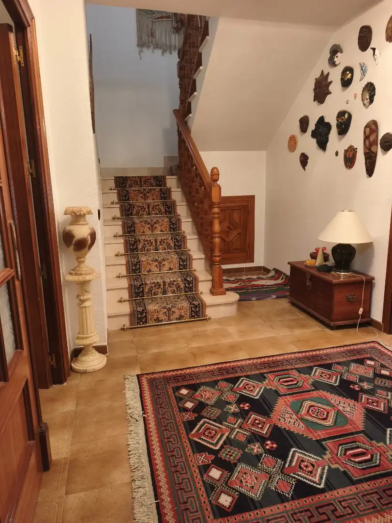 Houses for sale in Recas  with Air Conditioner, Heating and Private garden