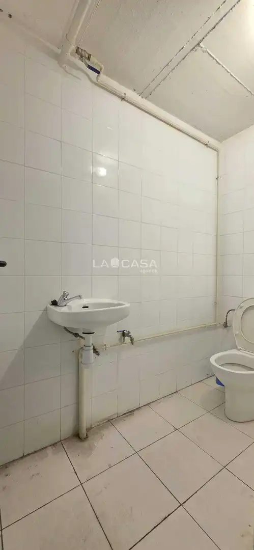 Badezimmer von Garage zur Miete in Valladolid