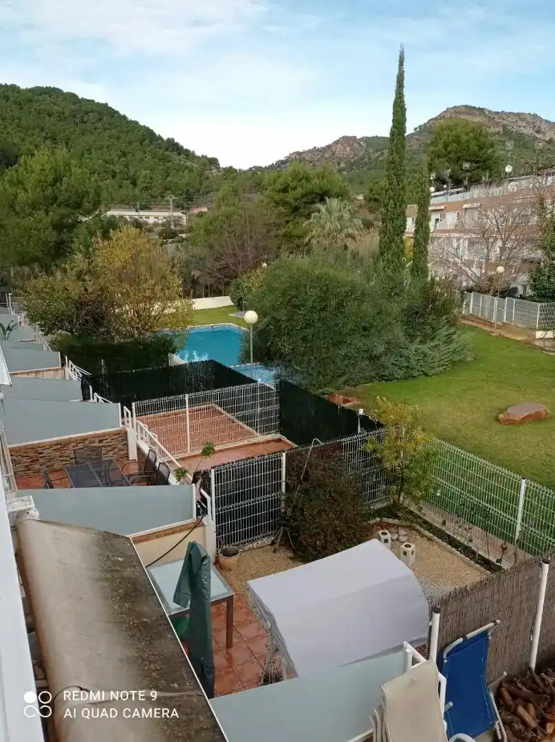 Piscina de Casa adosada en venda en Náquera amb Aire condicionat, Piscina i Balcó