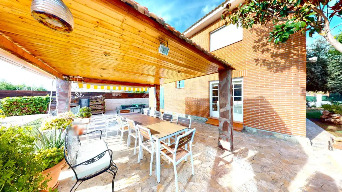 Terrasse von Wohnung zum Verkauf in El Casar mit Schwimmbad
