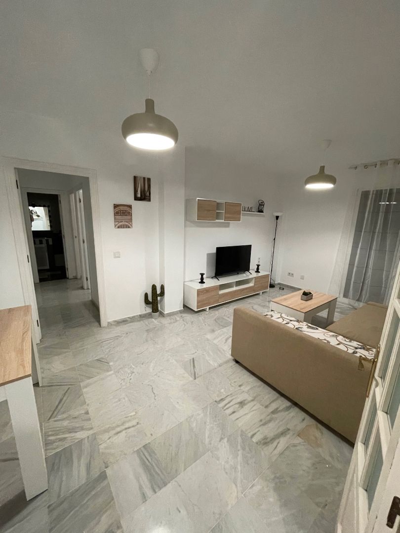 Sala d'estar de Pis de lloguer en Jerez de la Frontera amb Aire condicionat, Calefacció i Moblat