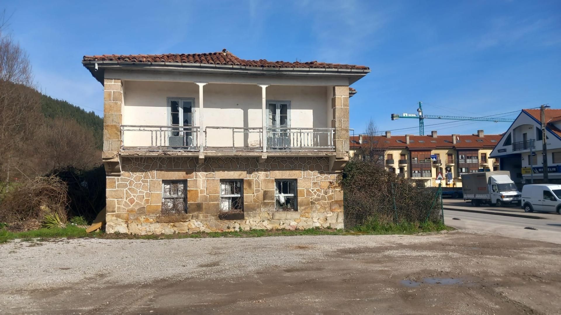 Vista exterior de Finca rústica en venda en Cartes amb Jardí privat i Balcó