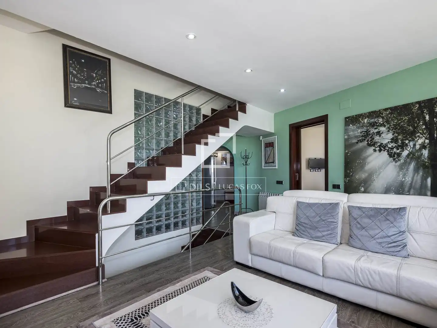 Sala d'estar de Casa o xalet en venda en Castelldefels amb Aire condicionat, Calefacció i Jardí privat