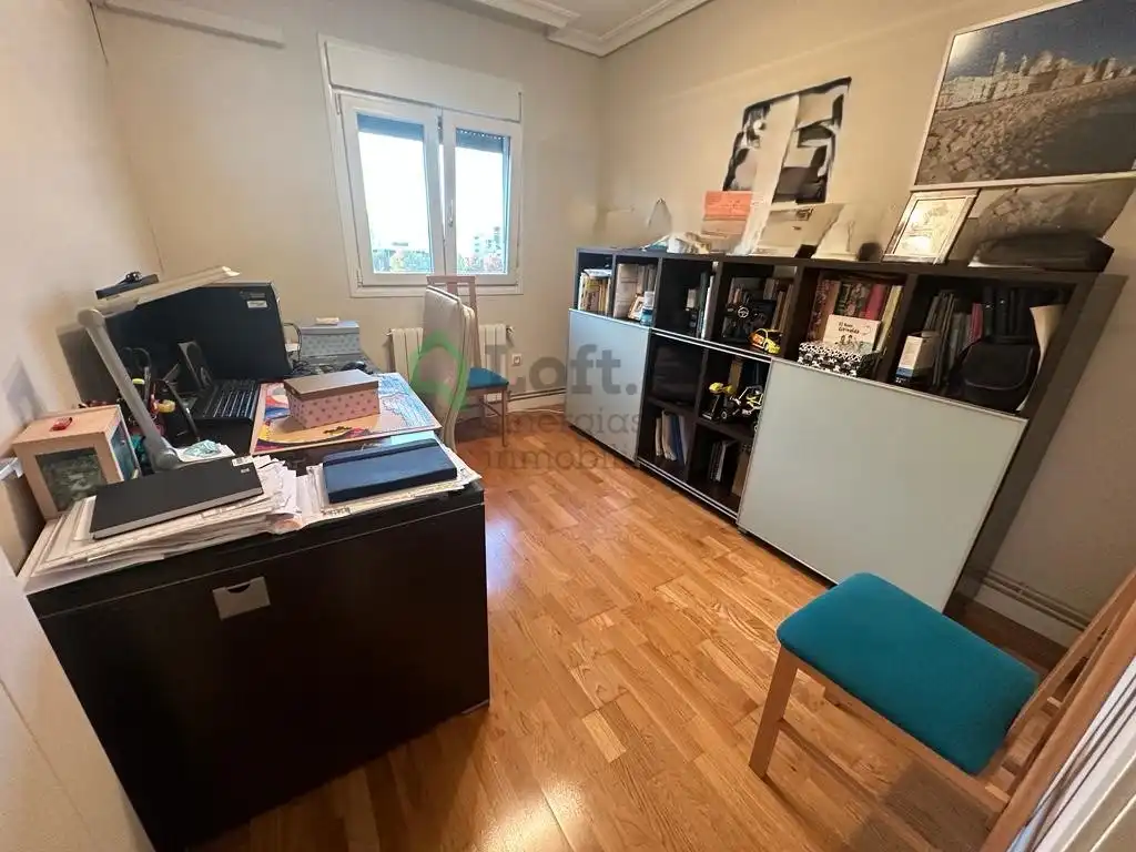 Piso en venta en Avenida Elvas