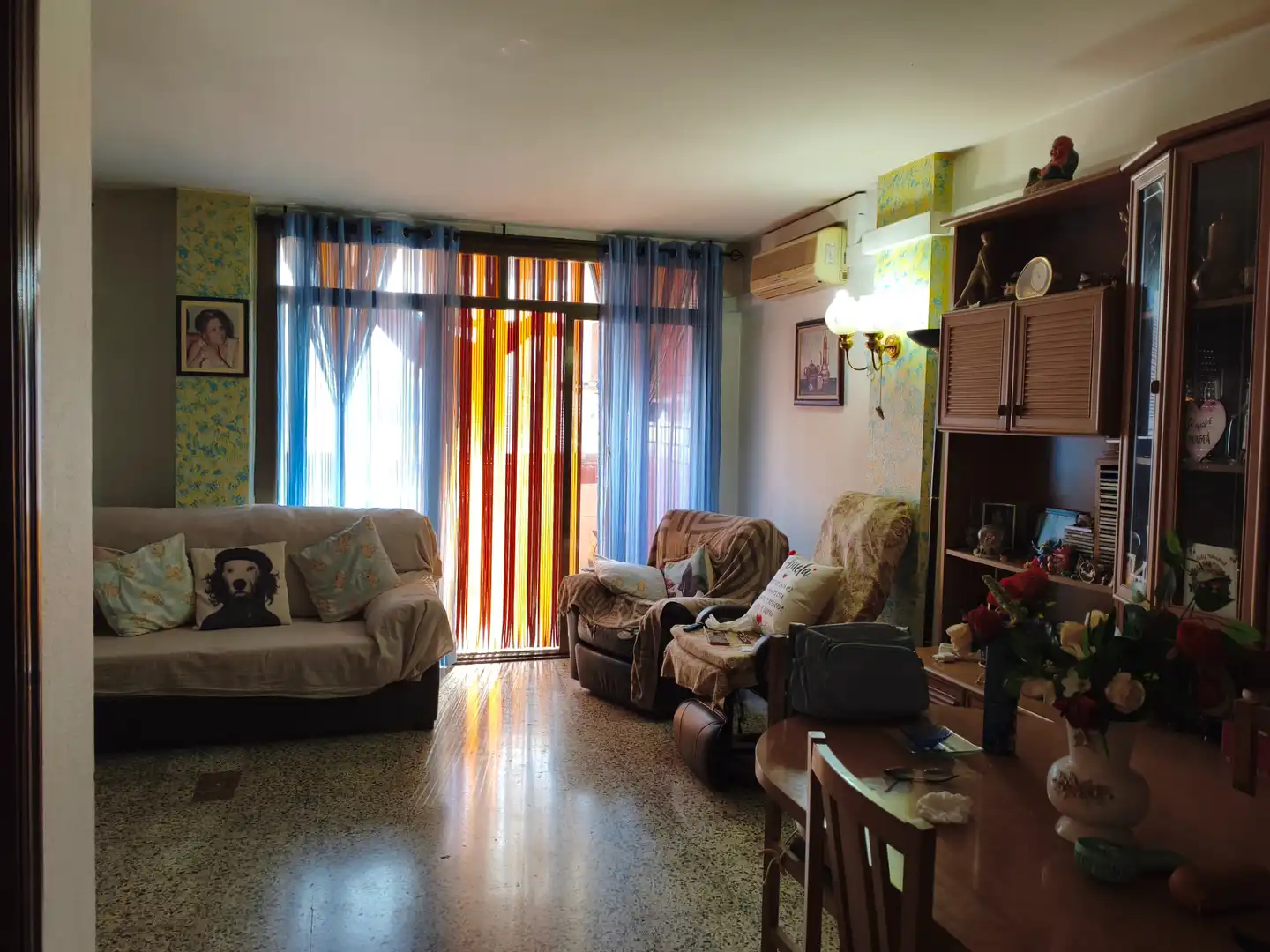Sala de estar de Piso en venta en Canovelles con Aire acondicionado, Calefacción y Amueblado