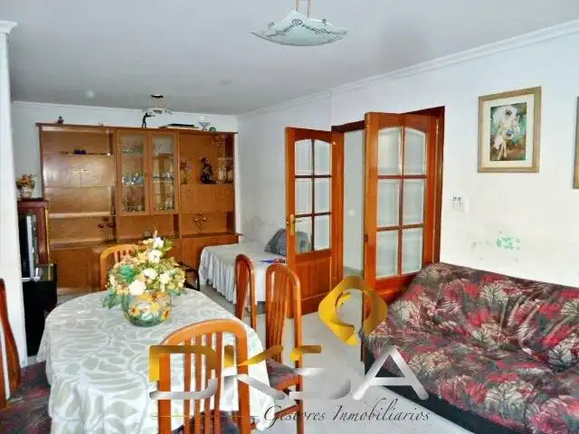 Living room of Houses for sale in Madrigal 