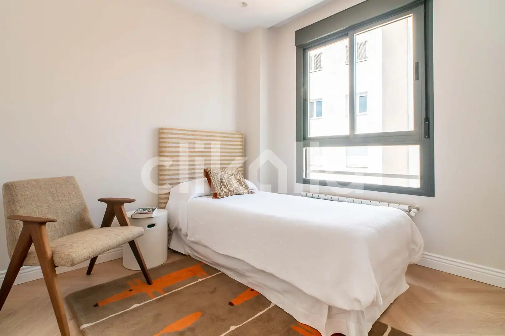 Schlafzimmer von Dachboden zum Verkauf in Madrid mit Klimaanlage, Heizung und Terrasse