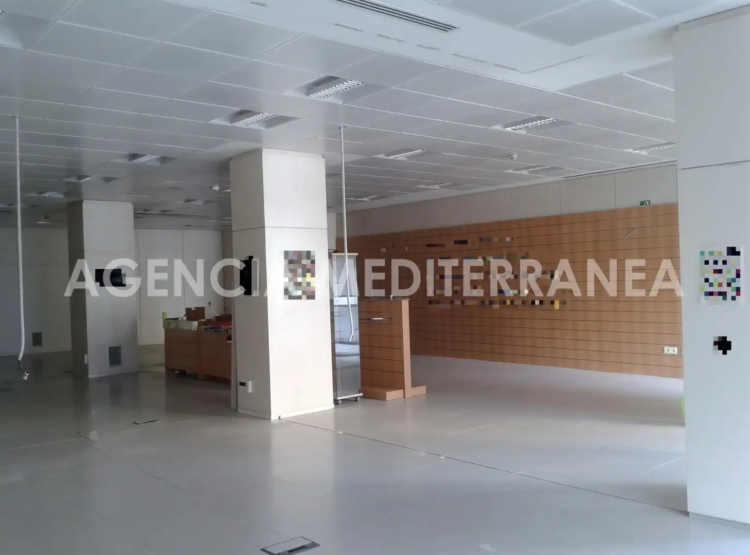 Local comercial en venda a Avenida del Cid, imagen 2