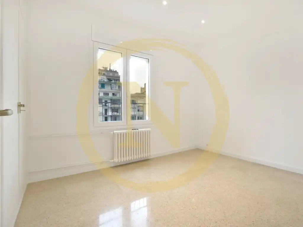 Piso en venta en Carrer de la Diputació, La Nova Esquerra de l'Eixample