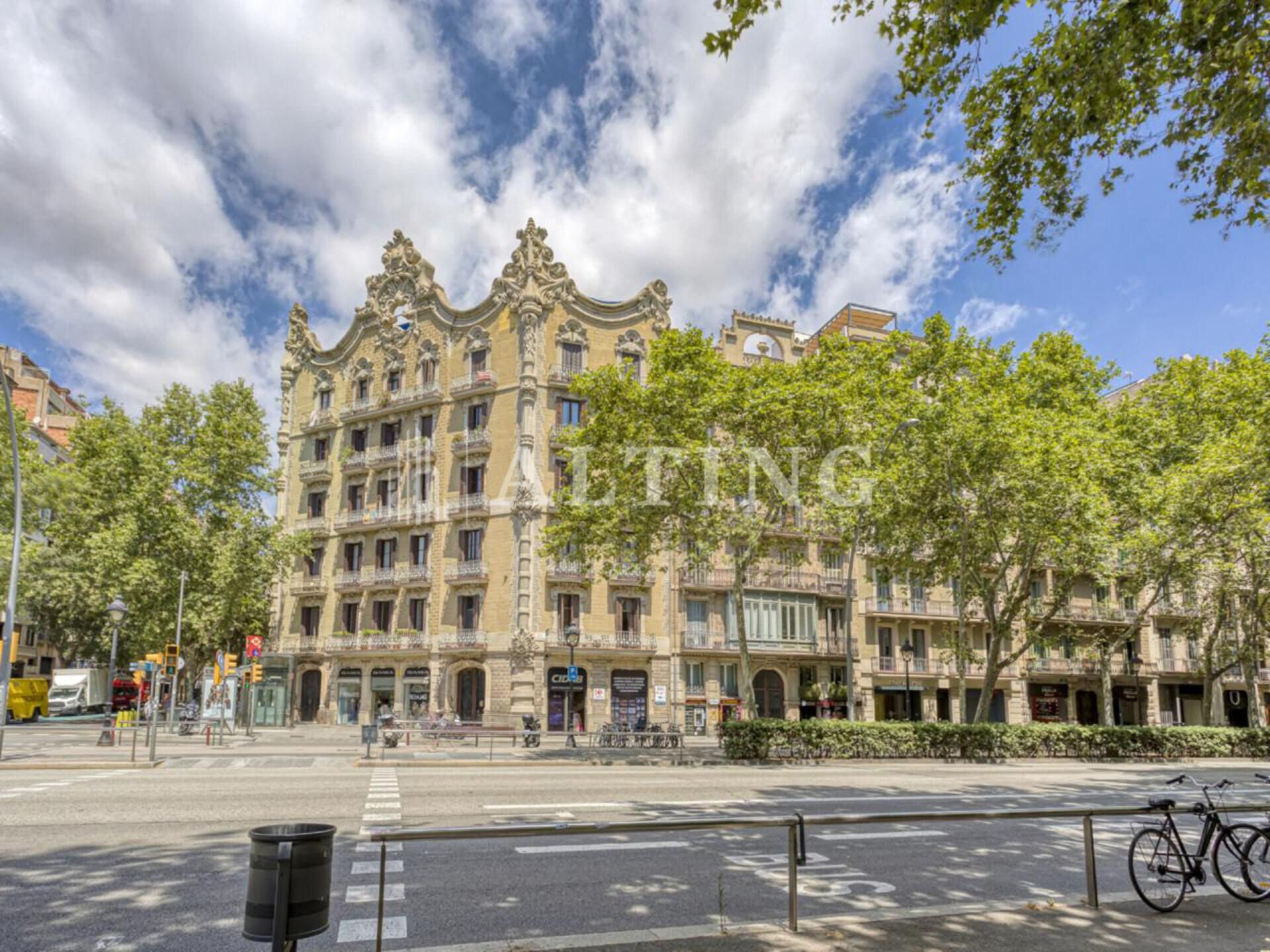 Vista exterior de Oficina en venda en  Barcelona Capital
