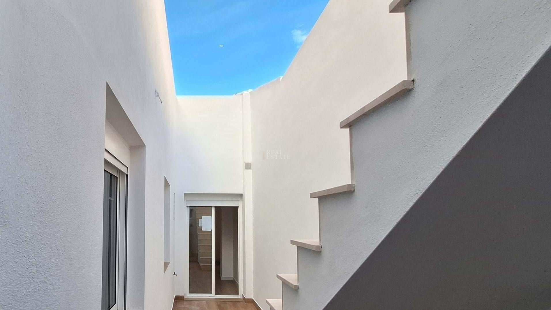 Single-family semi-detached for sale in Elche / Elx  with Terrace and Storage room