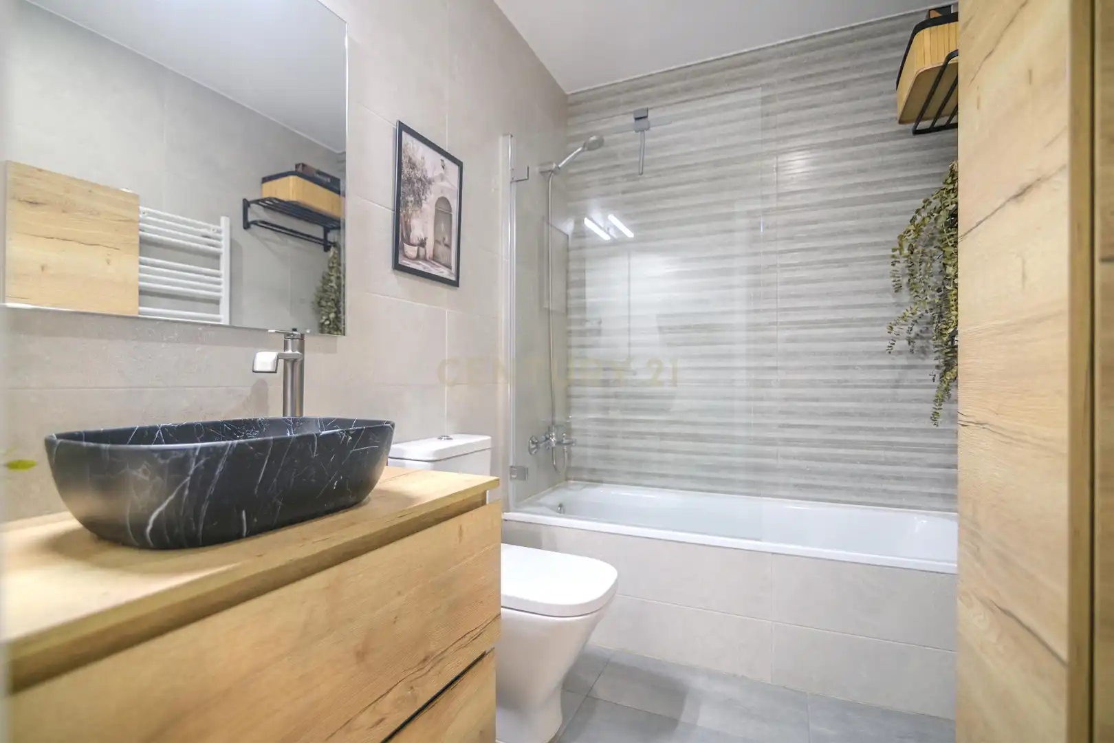Badezimmer von Wohnungen zum Verkauf in La Serreta