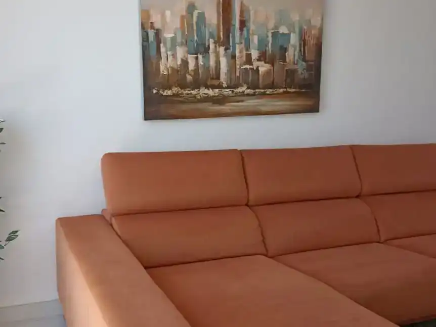 Wohnzimmer von Wohnung zur Miete in Estepona mit Klimaanlage, Privatgarten und Schwimmbad