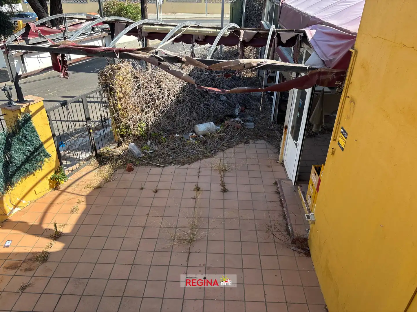 Edificio en venta en L'Escala con Alarma
