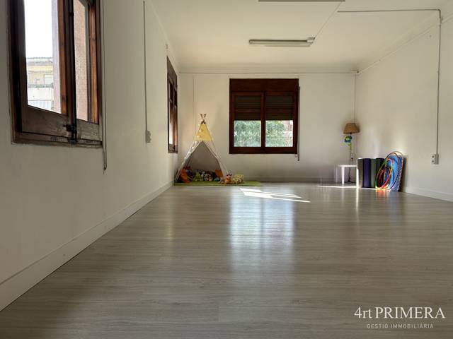 Local comercial en Alquiler en Nord-Oest - Can Noguera