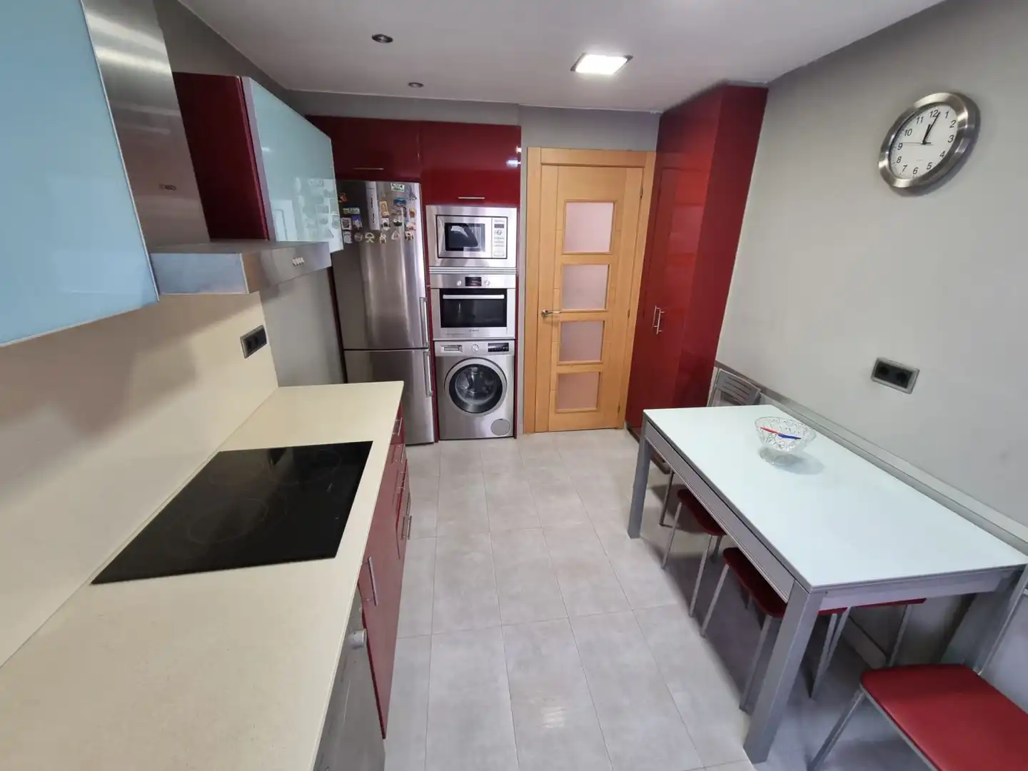 Cocina de Piso en venta en Gijón  con Calefacción y Trastero