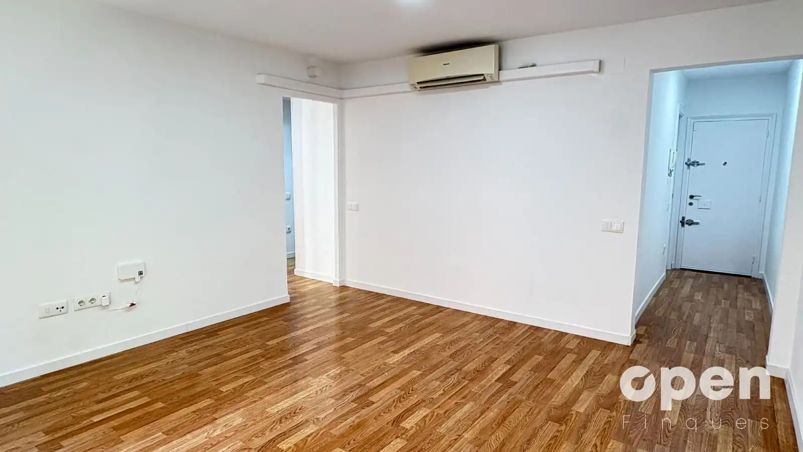 Piso en venta en Terrassa con Aire acondicionado, Parquet y Alarma