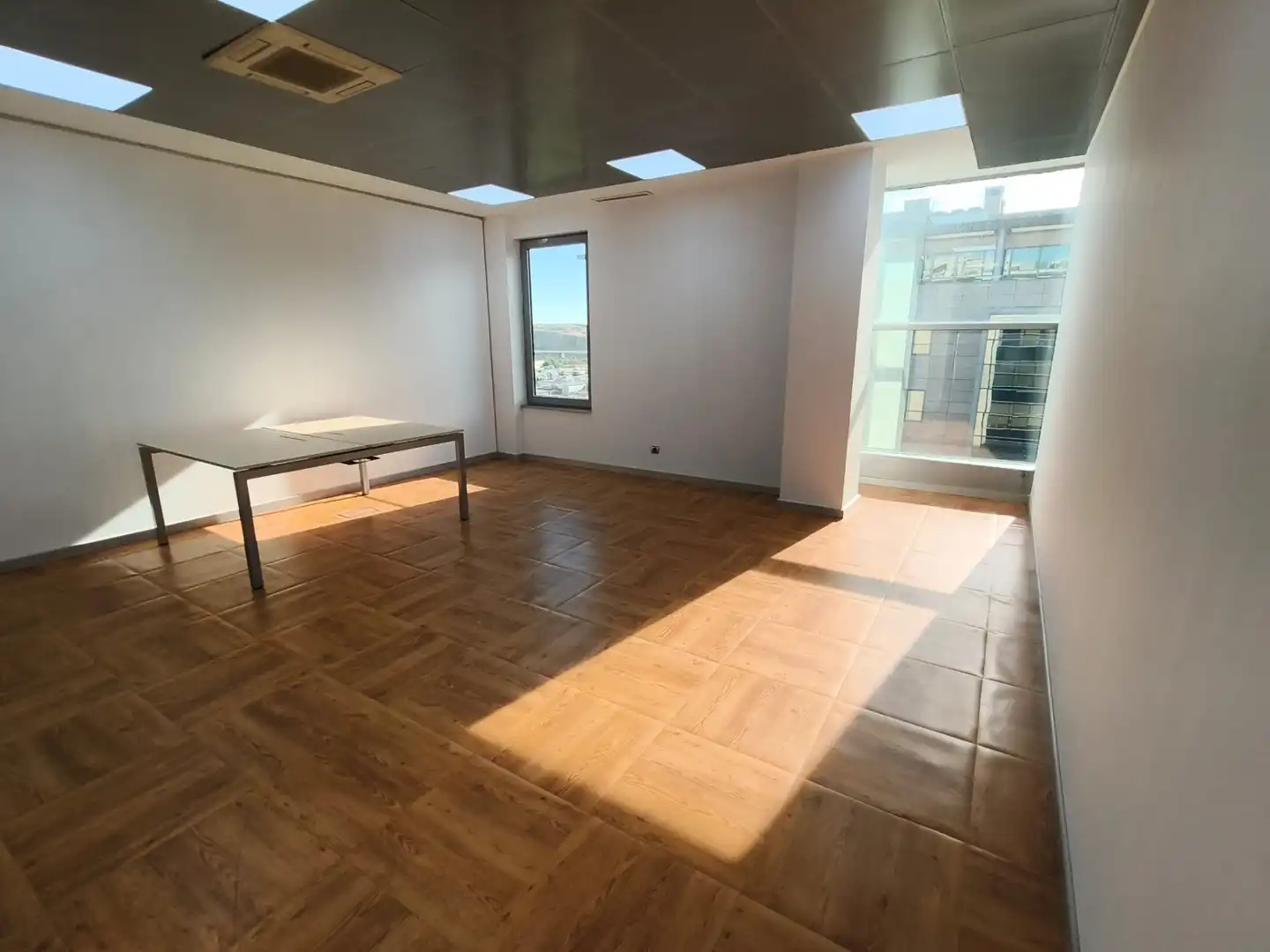 Bureau avec ascenseur à louer à Calle Marie Curie, imagen 12