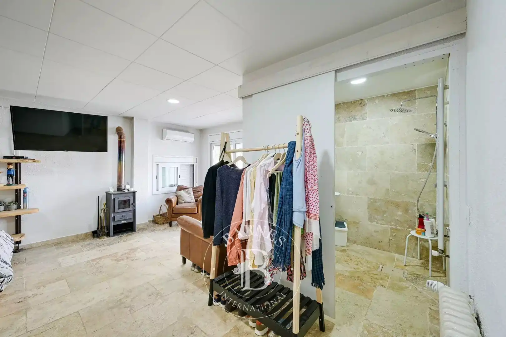 Country homes for sale in Montbarbat