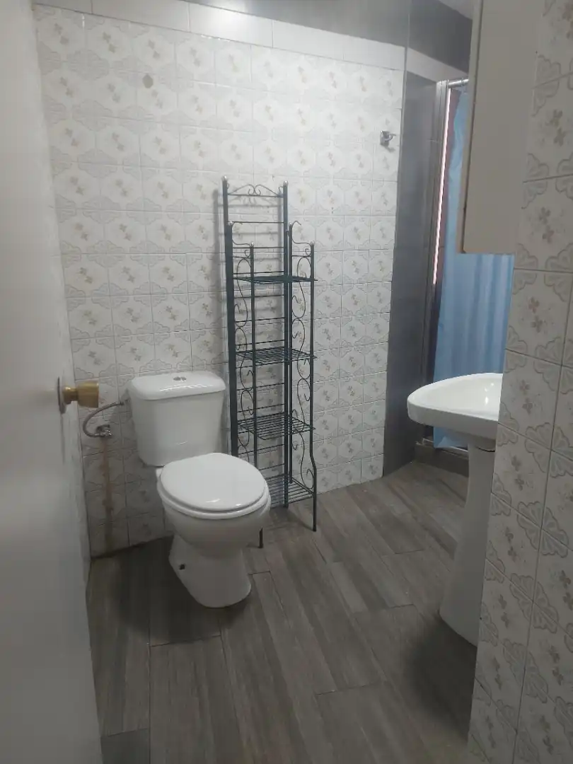 Bathroom of Flat for rent in Toledo  with Heating, Furnished and Washing machine