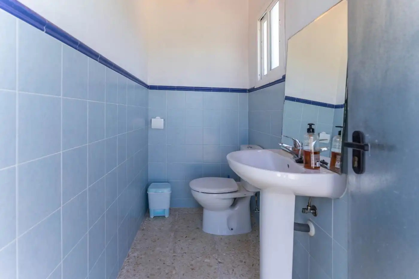 Badezimmer von Haus oder Chalet zum Verkauf in Alhaurín El Grande mit Klimaanlage, Privatgarten und Terrasse