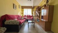 Sala d'estar de Apartament en venda en  Albacete Capital