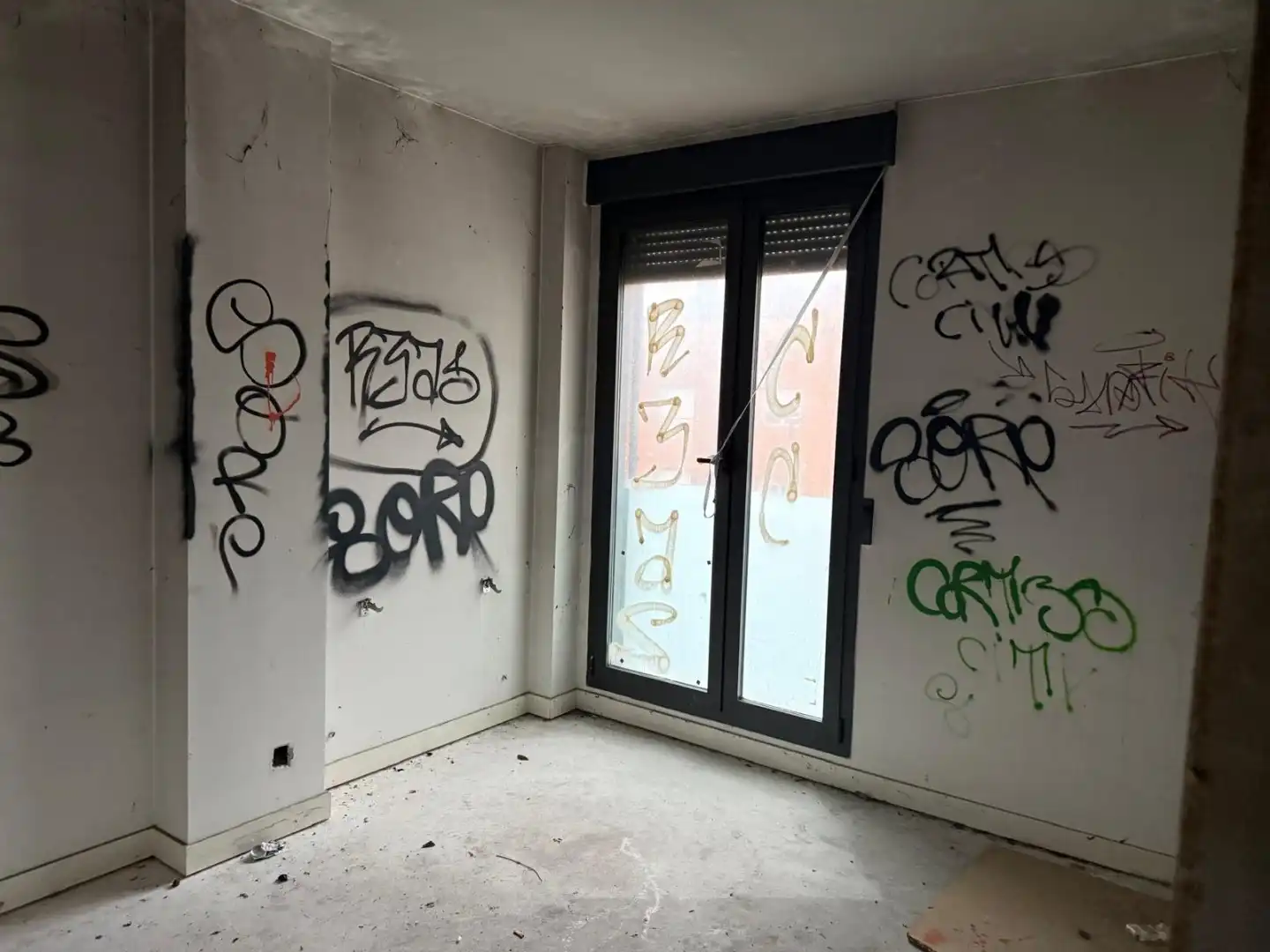 Habitación de Casa adosada en venta en Burgos