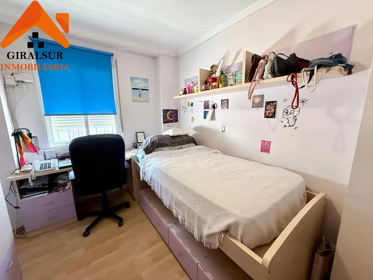 Bedroom of Flat for sale in Sevilla  with Air Conditioner and Terrace
