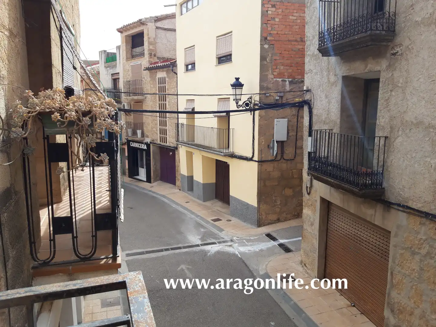 Exterior view of Houses for sale in Maella  with Furnished, Oven and Washing machine