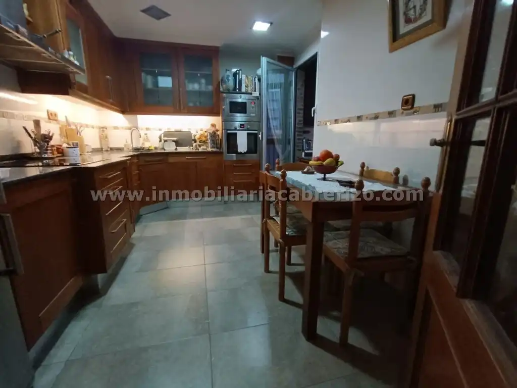 Cocina de Piso en venta en  Logroño con Aire acondicionado, Calefacción y Parquet