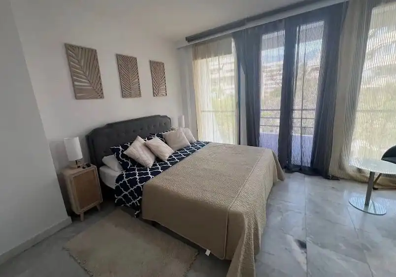 Schlafzimmer von Maisonette zur Miete in Marbella mit Klimaanlage, Heizung und Möbliert