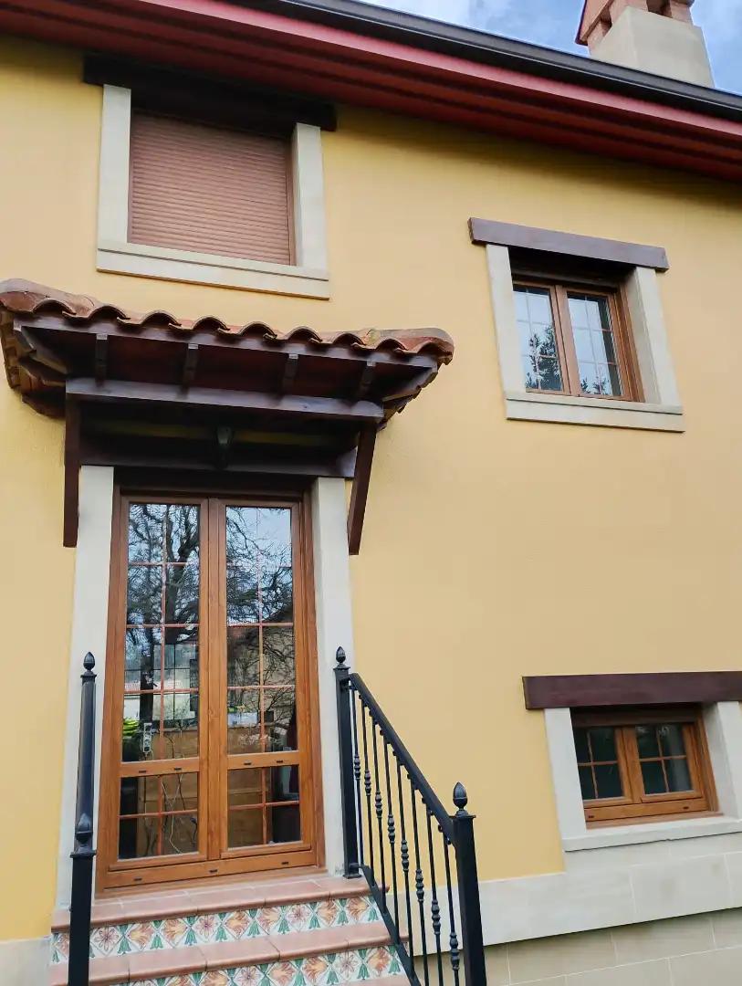 Vista exterior de Casa o chalet en venta en Castro-Urdiales con Calefacción, Jardín privado y Terraza