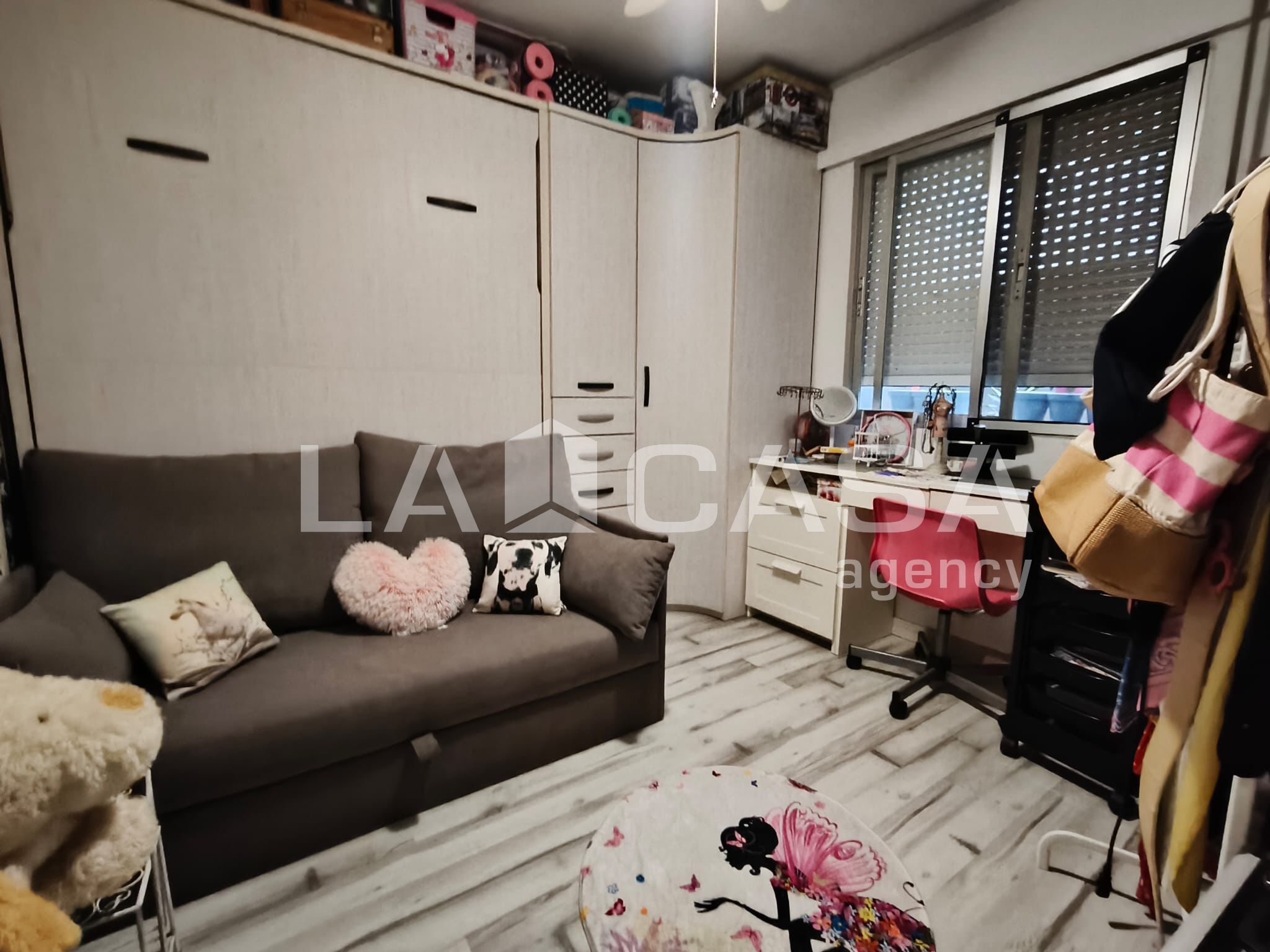 Planta baja for sale in Algeciras  with Storage room and Swimming Pool
