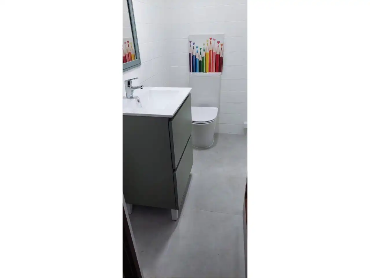 Bathroom of Flat for rent in Vigo   with Parquet flooring, Terrace and Furnished